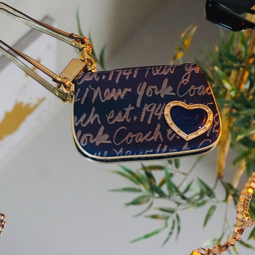 COACH NAVY GOLD BAG VINTAGE 1941 NEW YORK. (PREOWNED)